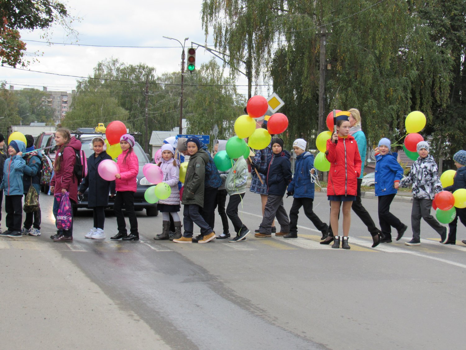 По городу ходил «Шагающий автобус»